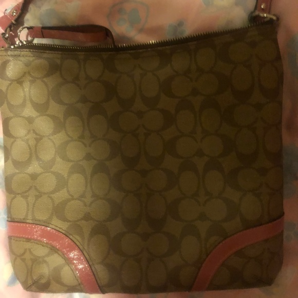 Coach purse - Picture 2 of 6